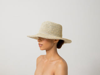 Moldeable Crochet Hat With Wire Brim And Mettallic Thread
