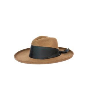 Upwards brim cowboy hat