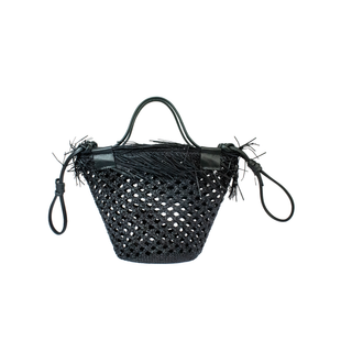 Baby basket with frayed border