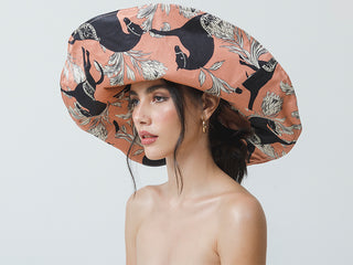 Flexible Lady Ibiza Hat in Satin Fabric