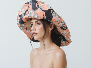 Flexible Lady Ibiza Hat in Satin Fabric