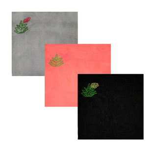Hand embroidered linen napkins (Set of 4 Units)